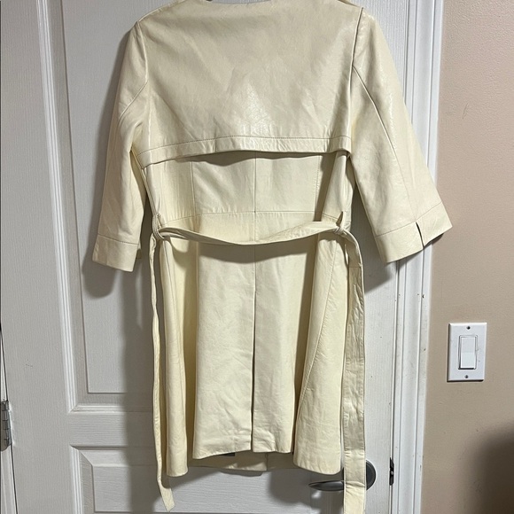 Italian Leather Off White Belted Coat - Picture 9 of 16